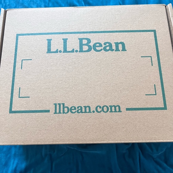 Llbean kids slippers. - Picture 2 of 6